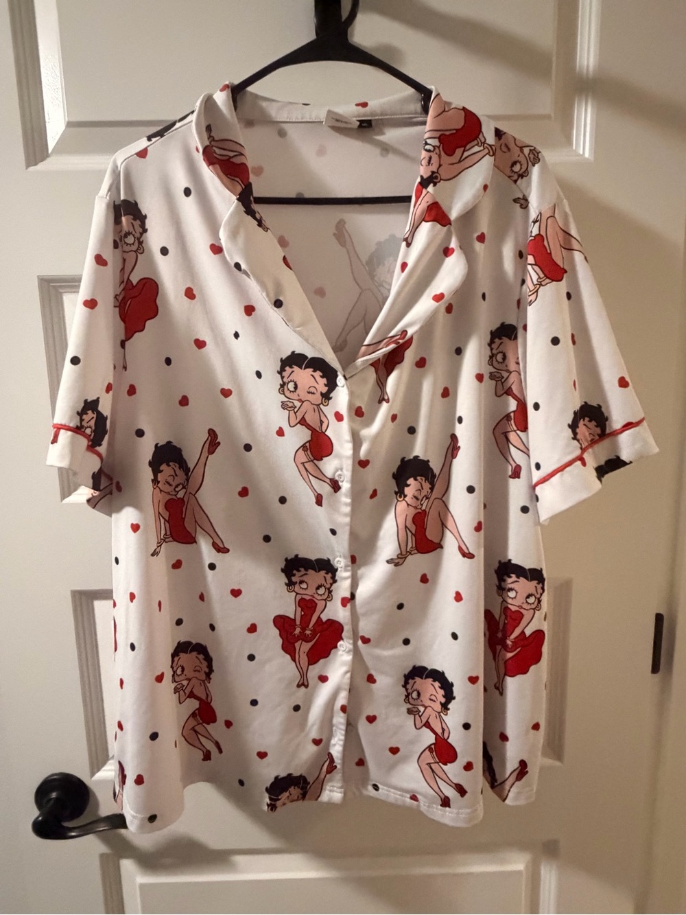 SHEIN White Short-Sleeve Betty Boop Pajama Top with Red Print